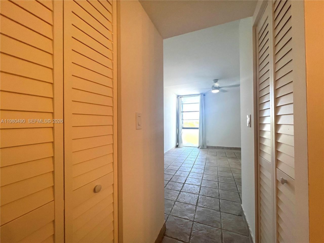 3475 N Country Club Dr , Unit 716, Aventura, FL 33180 Photo
