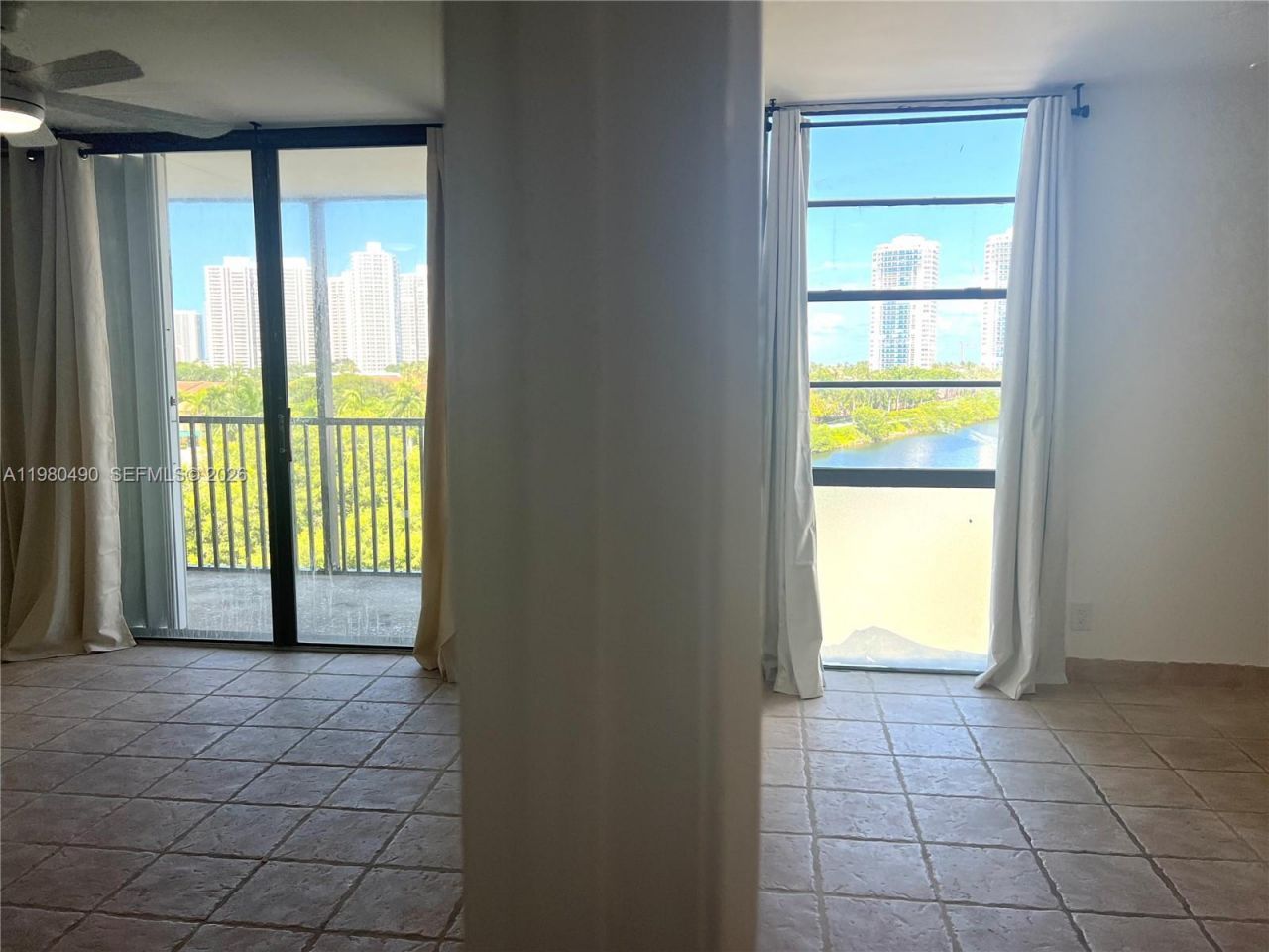 3475 N Country Club Dr , Unit 716, Aventura, FL 33180 Photo