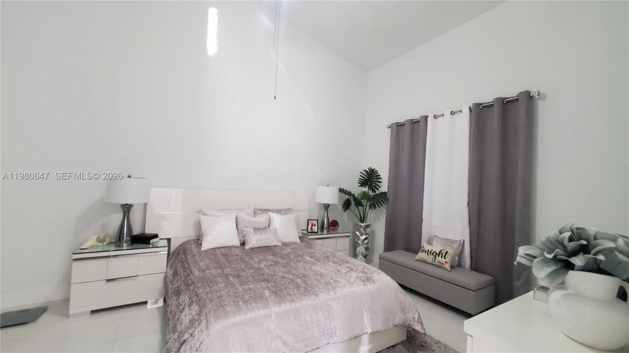 1225 NE 32nd Ave, Homestead, FL 33033 Photo