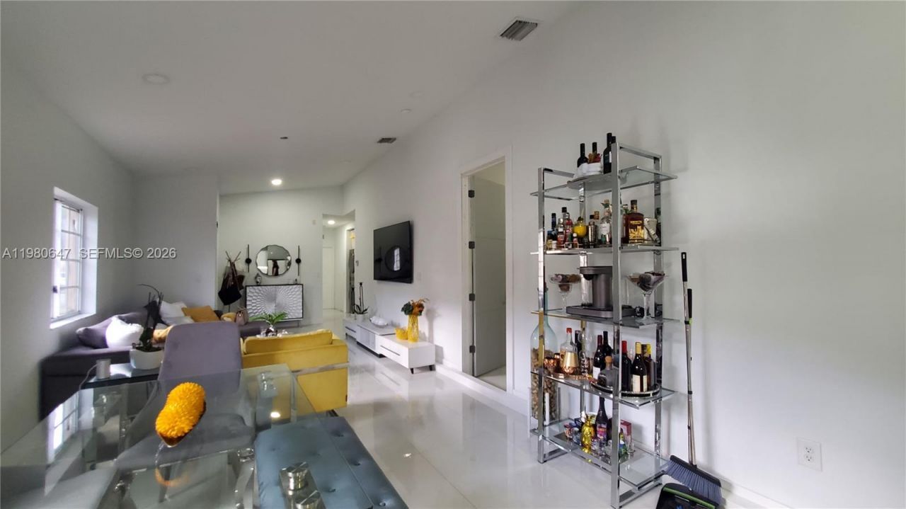 1225 NE 32nd Ave, Homestead, FL 33033 Photo