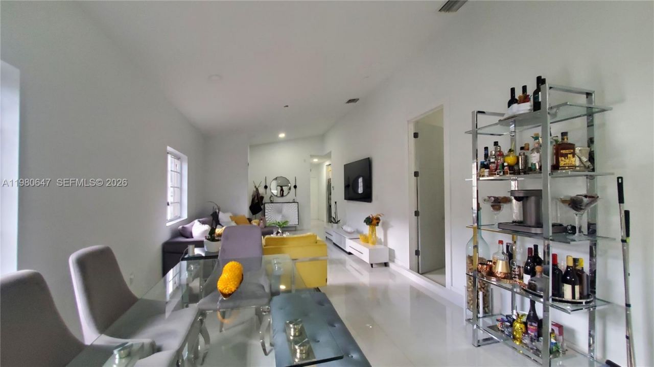 1225 NE 32nd Ave, Homestead, FL 33033 Photo