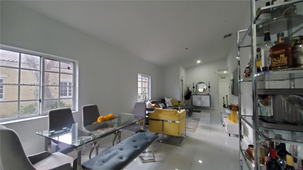 1225 NE 32nd Ave, Homestead, FL 33033 Photo