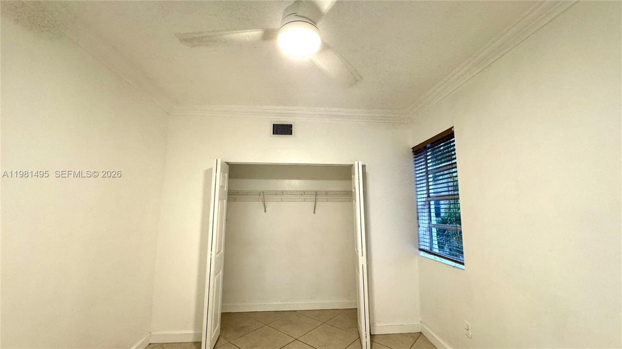 1559 Michigan Ave, Unit 305, Miami Beach, FL 33139 Photo