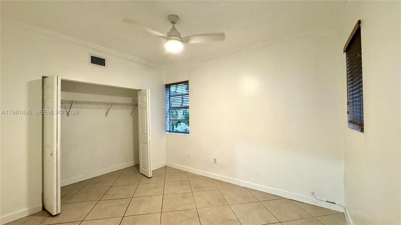 1559 Michigan Ave, Unit 305, Miami Beach, FL 33139 Photo