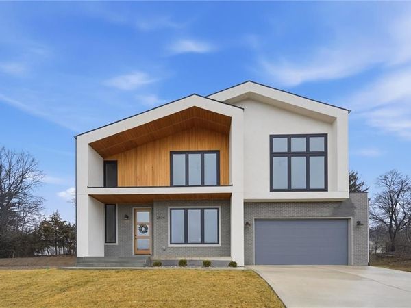 2714 NW 84th Terrace, Kansas City, MO 64154