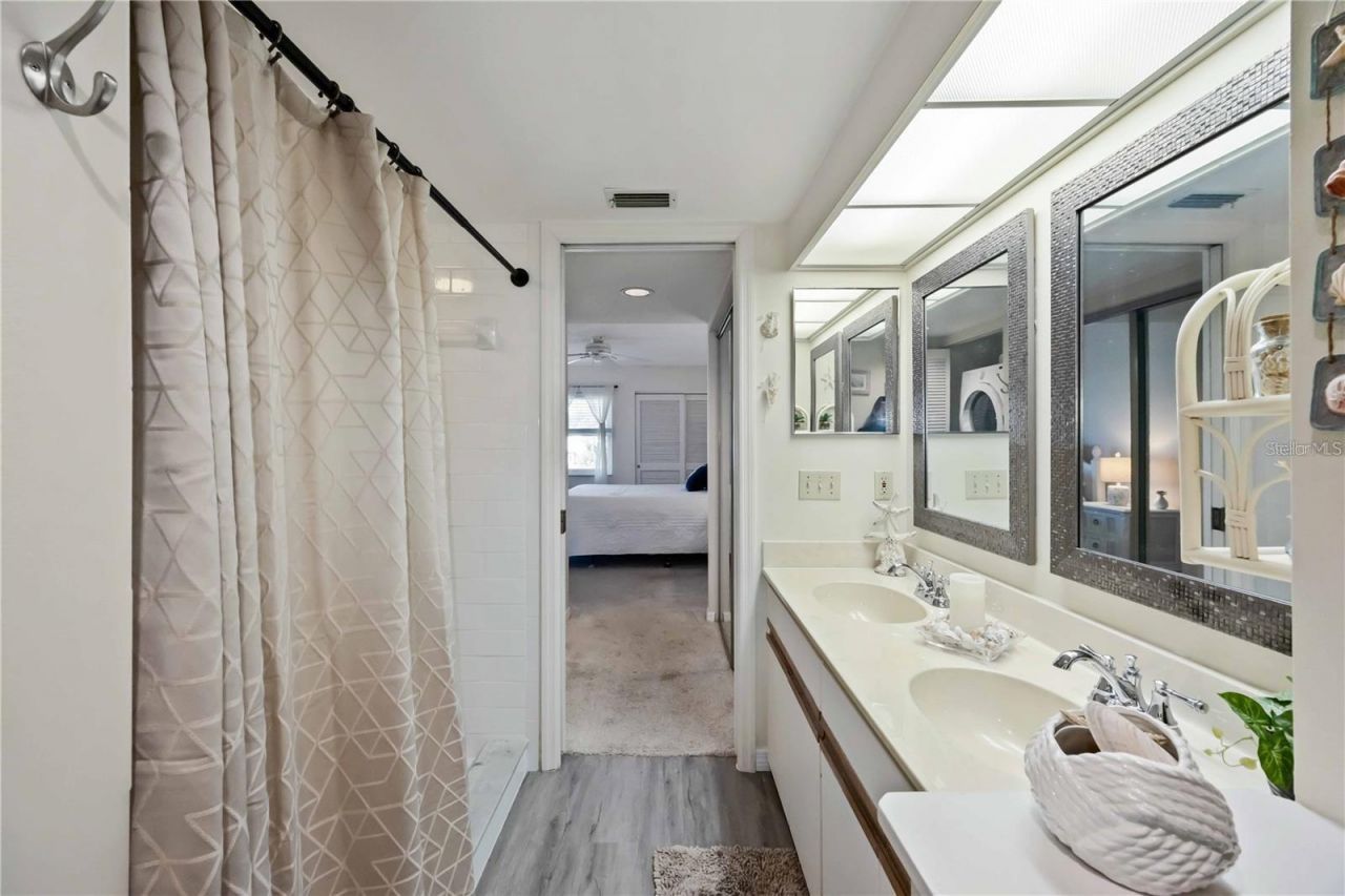 433 Cerromar Lane , Unit 440, Venice, FL 34293 Photo