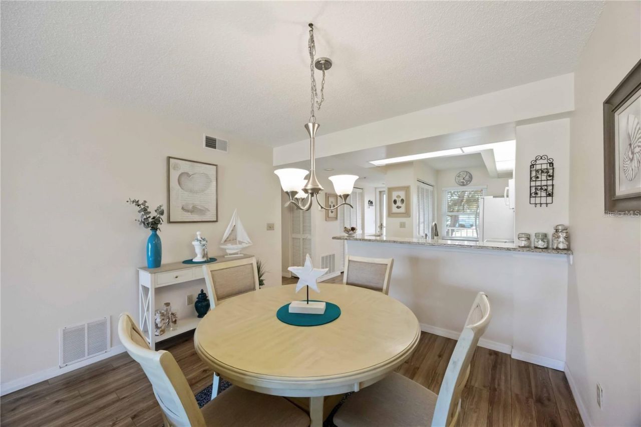 433 Cerromar Lane, Unit 440, Venice, FL 34293 Photo