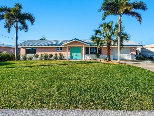 105 LELAND STREET SE, PORT CHARLOTTE, FL 33952