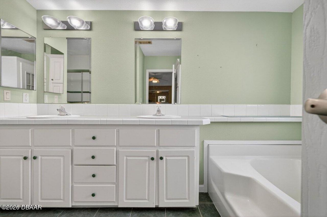 332 Marsh Landing Loop, Oak Hill, FL 32759 Photo