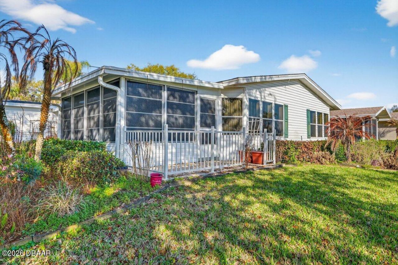 332 Marsh Landing Loop, Oak Hill, FL 32759 Photo