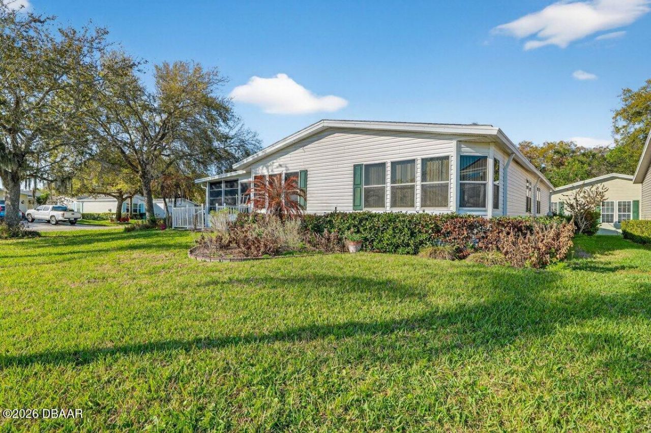 332 Marsh Landing Loop, Oak Hill, FL 32759 Photo