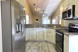 101 Weatherstone Road  photo 4