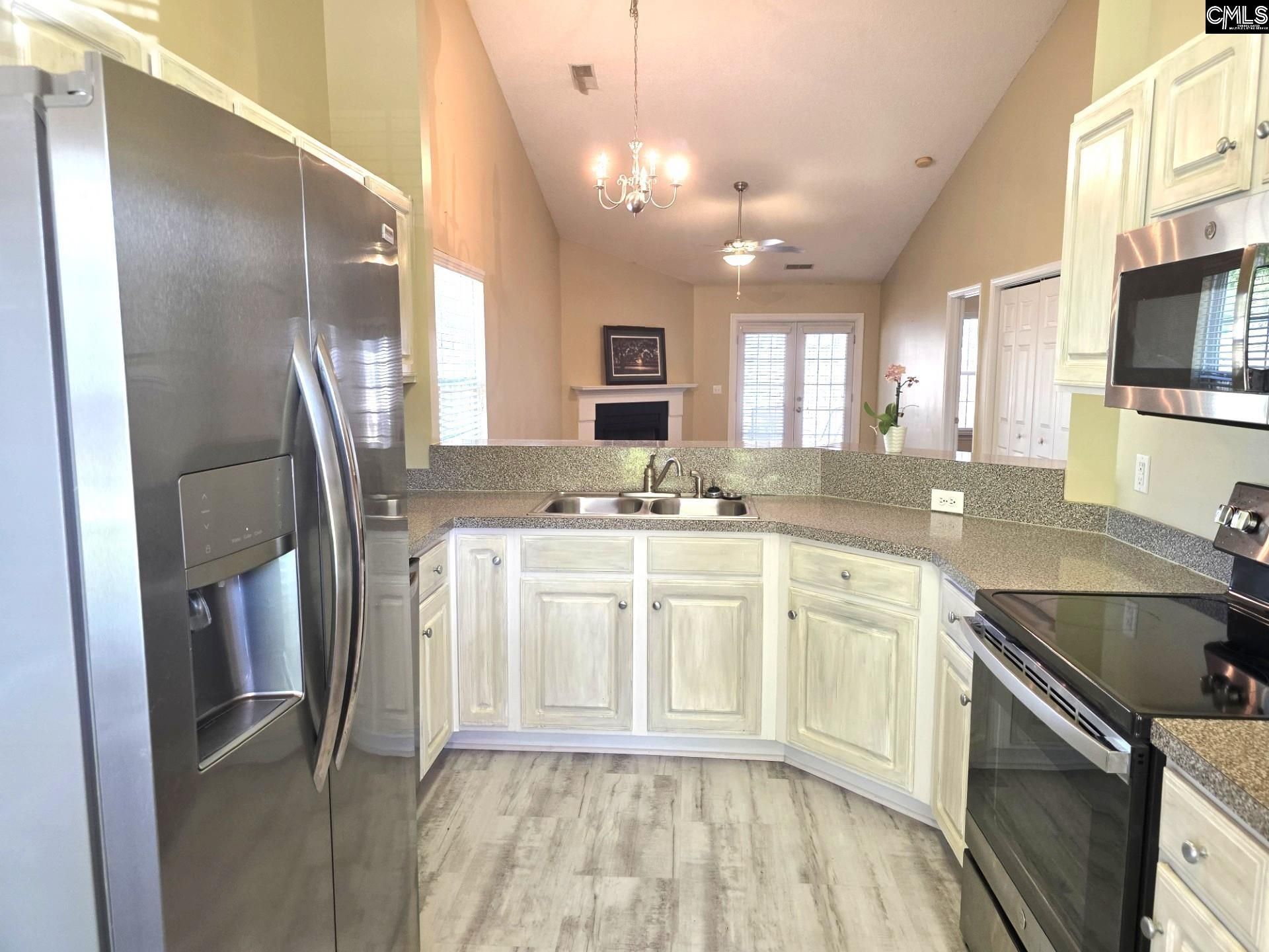 101 Weatherstone Road Photo 4