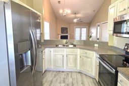 101 Weatherstone Road photo 4