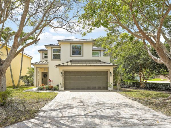 7097 Crescent Creek Lane, Coconut Creek, FL 33073
