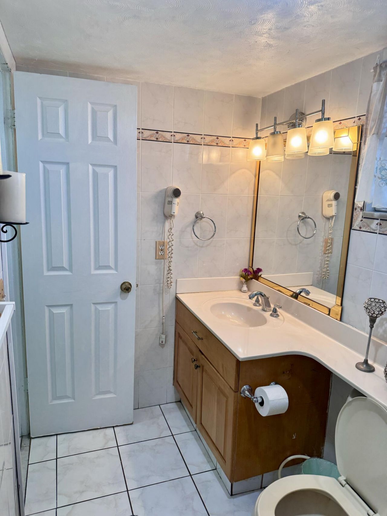 715 Lori Drive, Unit 302, Palm Springs, FL 33461 Photo