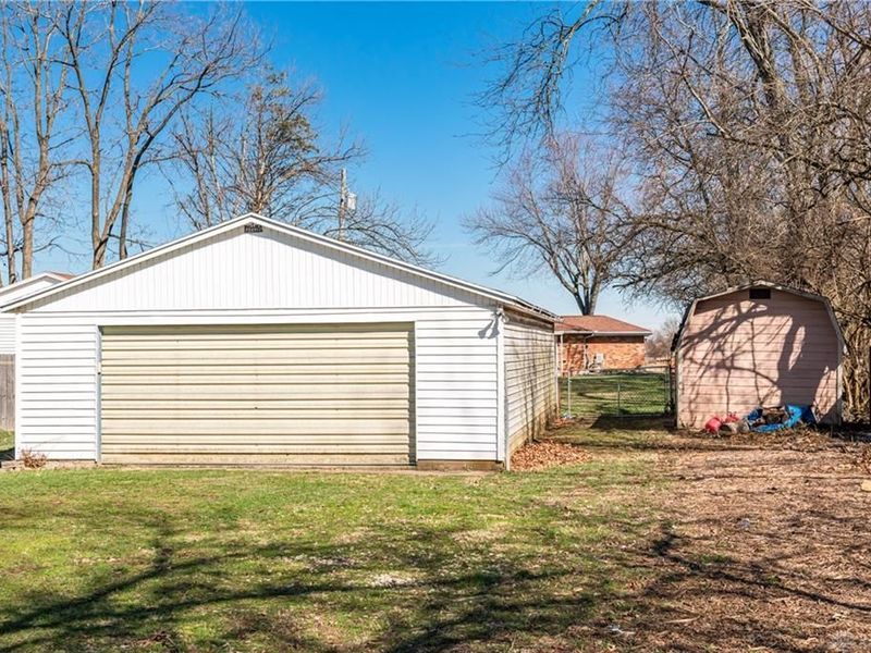 5760 Kitridge Road, Dayton, OH 45424 Photo 15