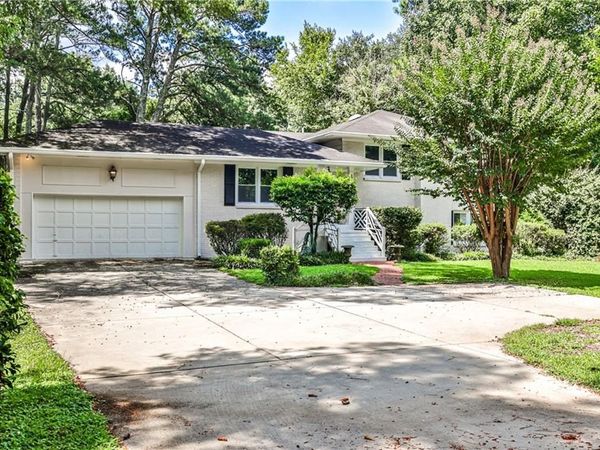 1356 Peachtree Battle Avenue NW, Atlanta, GA 30327