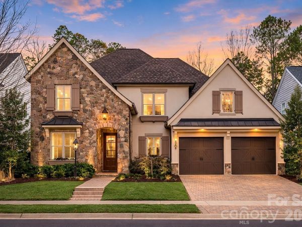 5208 Loma Linda Lane, Charlotte, NC 28270