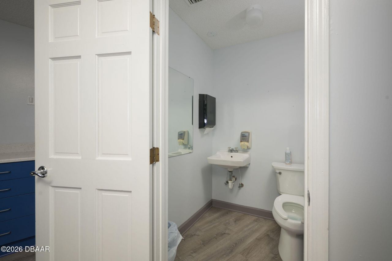 750 W Granada Boulevard, Ormond Beach, FL 32174 Photo