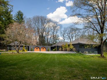 447 South, Litchfield, CT 06759