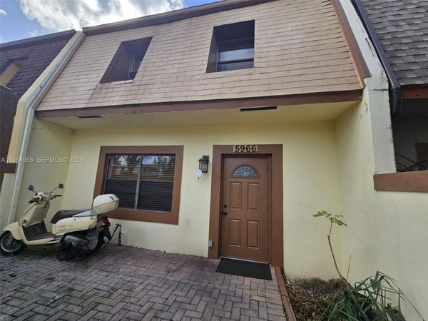 5966 NW 24th Ct , Sunrise, FL 33313