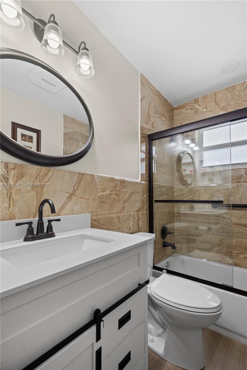 6945 NW 17th St , Margate, FL 33063 Photo