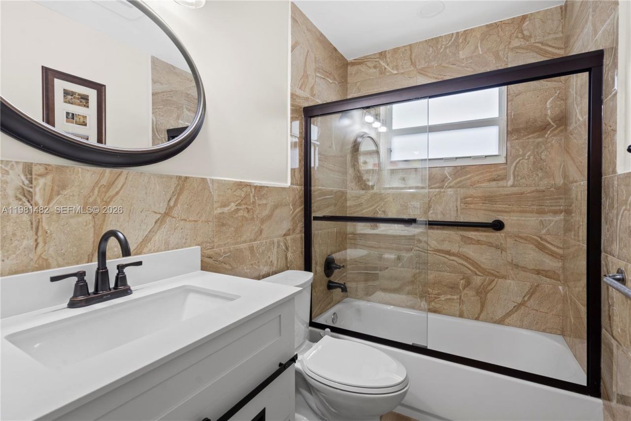 6945 NW 17th St, Margate, FL 33063 Photo