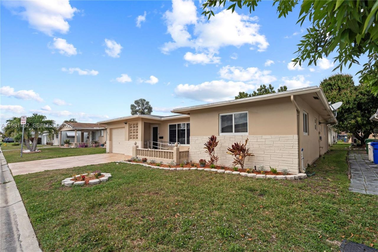 6945 NW 17th St , Margate, FL 33063 Photo