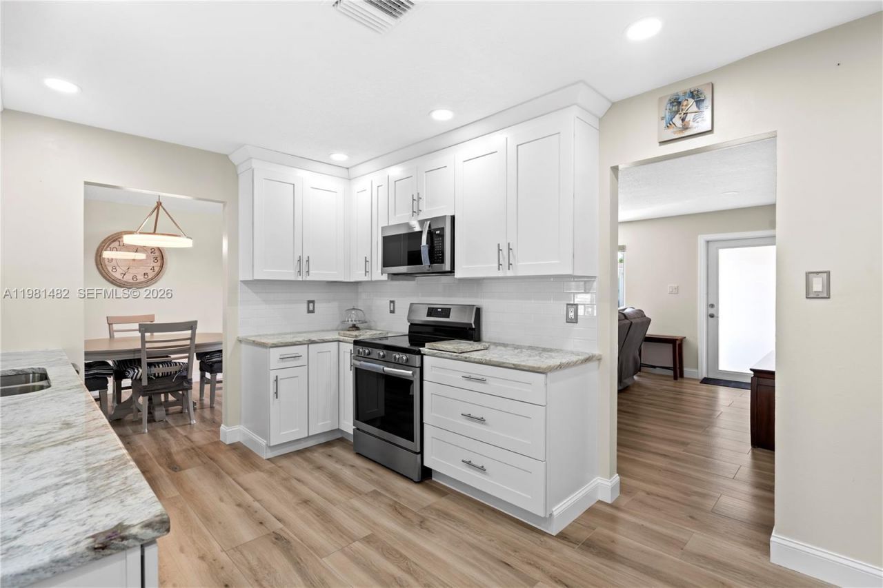 6945 NW 17th St, Margate, FL 33063 Photo