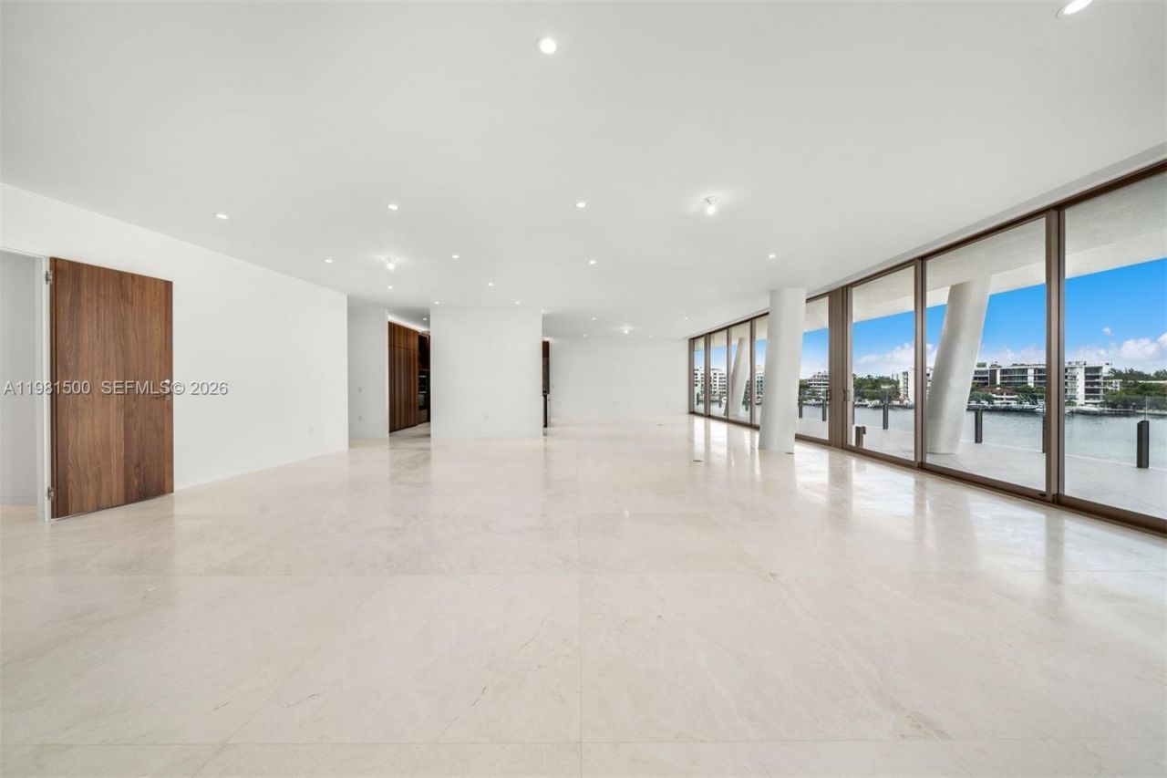 5 Grove Isle Dr , Unit L402, Coconut Grove, FL 33133 Photo