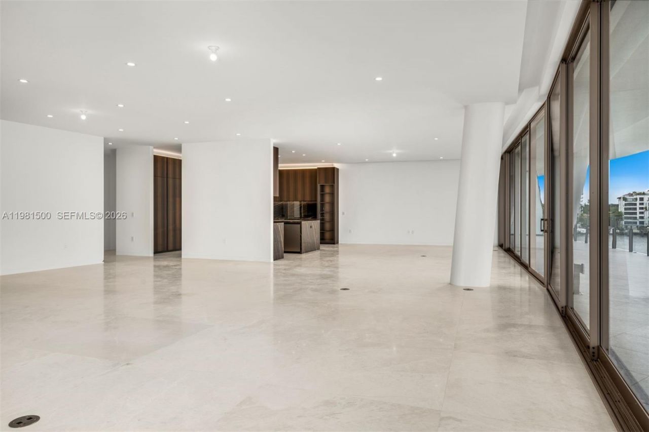 5 Grove Isle Dr , Unit L402, Coconut Grove, FL 33133 Photo