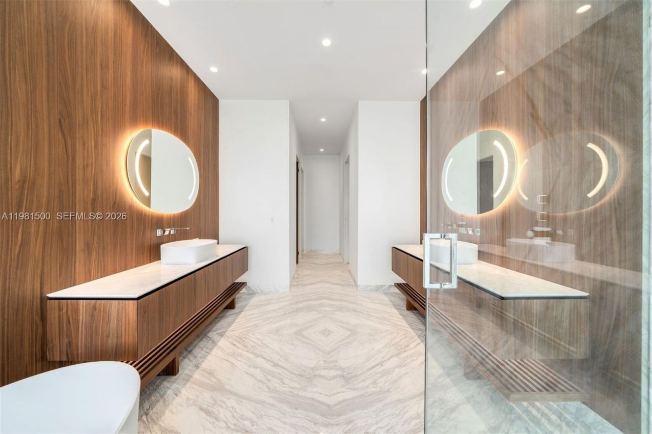 5 Grove Isle Dr , Unit L402, Coconut Grove, FL 33133 Photo