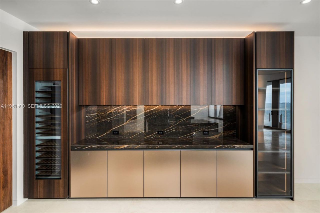 5 Grove Isle Dr , Unit L402, Coconut Grove, FL 33133 Photo