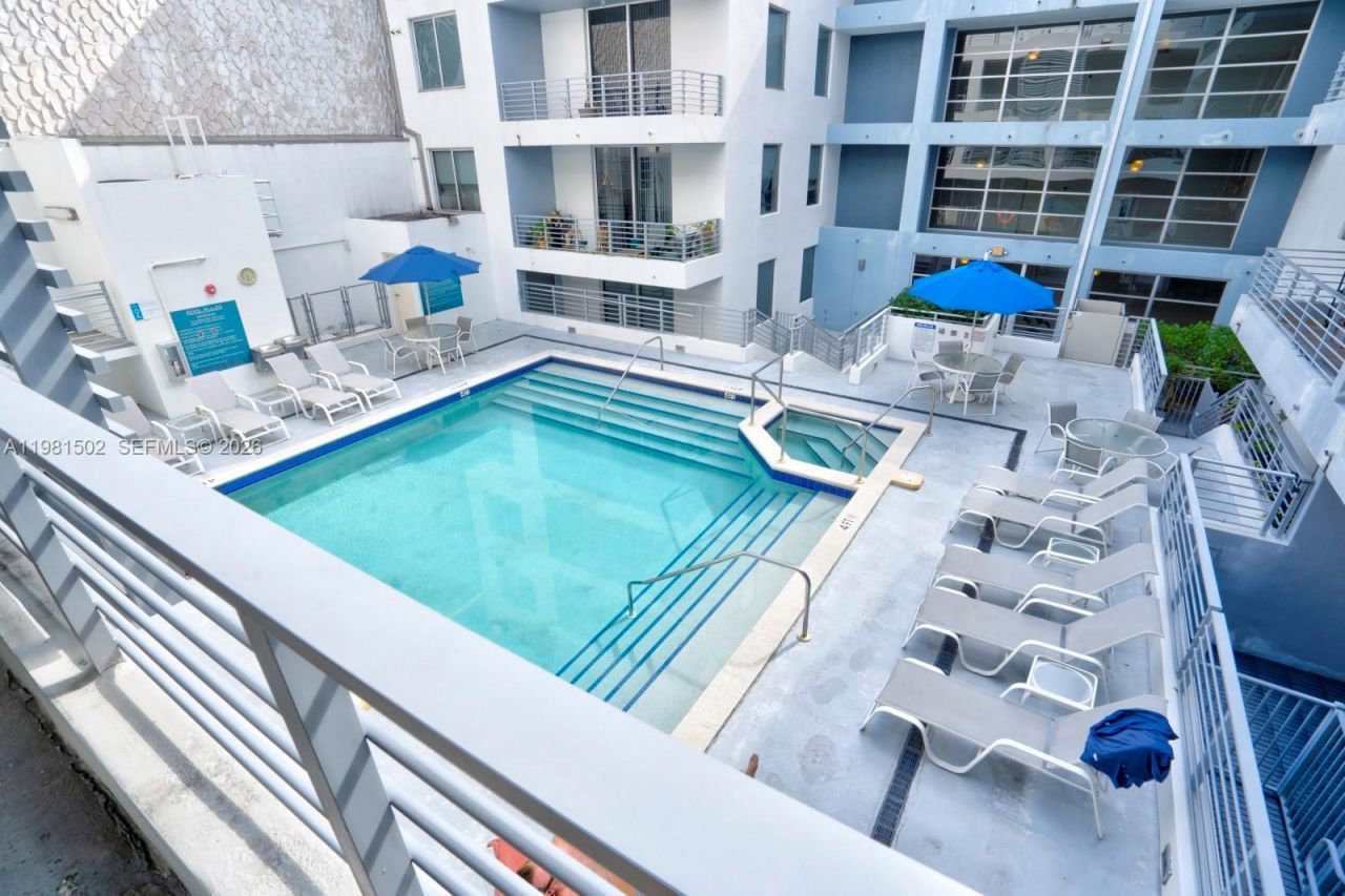 3339 Virginia St , Unit 304, Miami, FL 33133 Photo