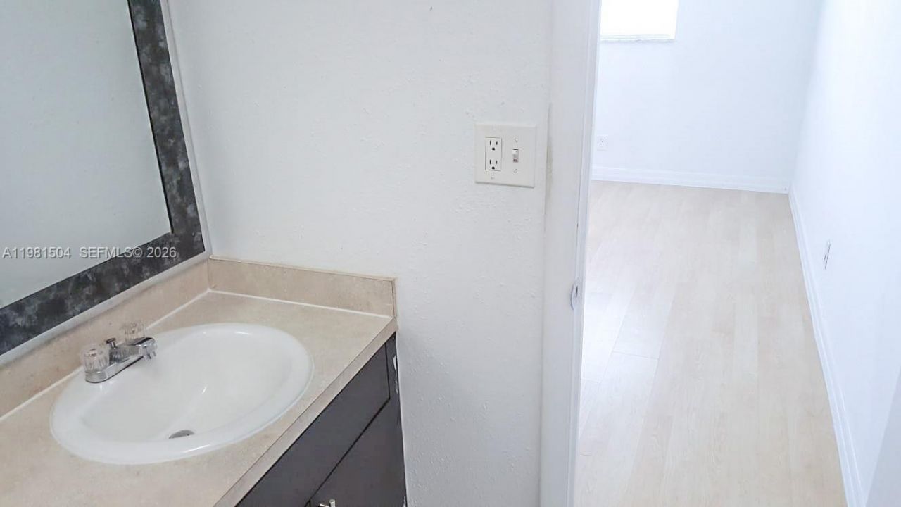 7911 N Colony Cir N , Unit 202, Tamarac, FL 33321 Photo