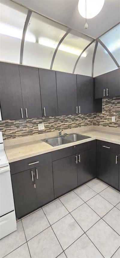 7911 N Colony Cir N , Unit 202, Tamarac, FL 33321 Photo