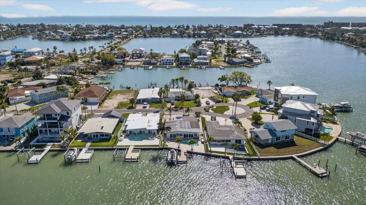 16111 5th Street E, Redington Beach, FL 33708 Photo