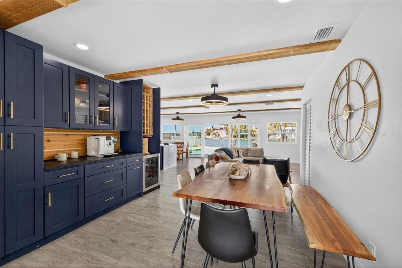 16111 5th Street E, Redington Beach, FL 33708 Photo