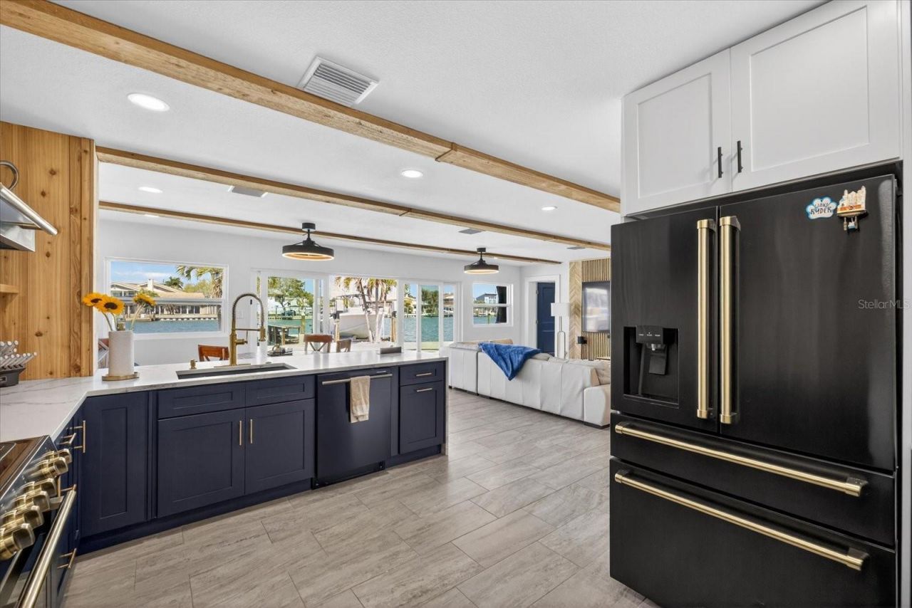 16111 5th Street E, Redington Beach, FL 33708 Photo