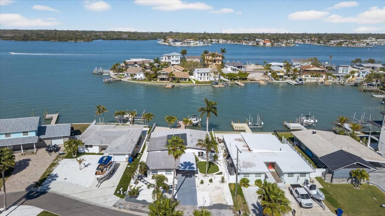 16111 5th Street E, Redington Beach, FL 33708 Photo