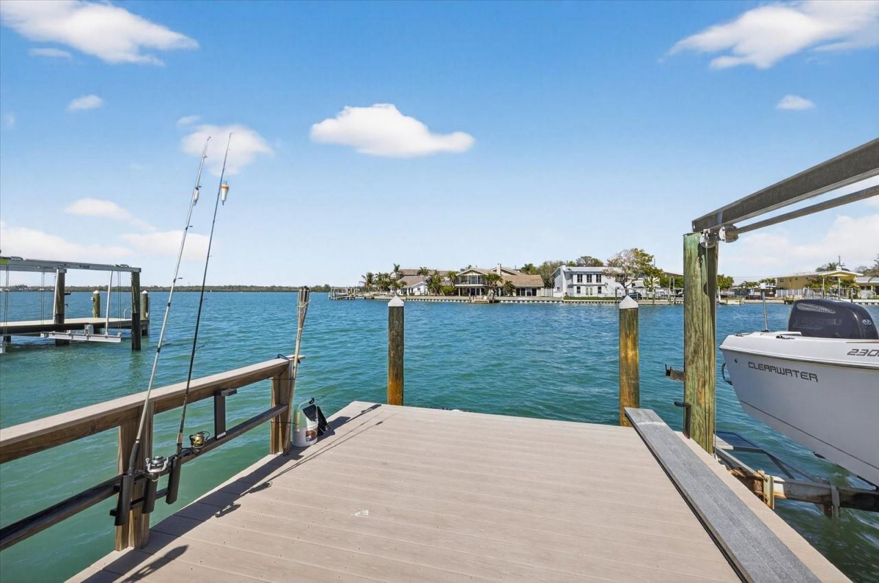 16111 5th Street E, Redington Beach, FL 33708 Photo