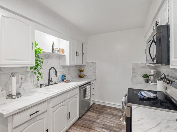 12748 Burninglog Lane, Dallas, TX 75243