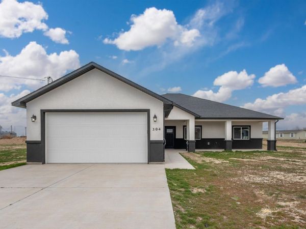 304 Shillington Court, Minidoka, ID 83343