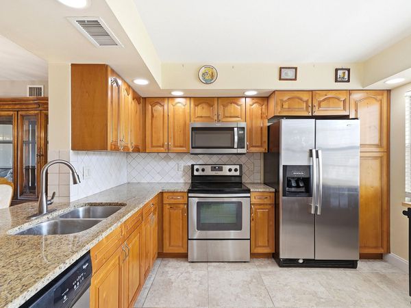 3204 Portofino Point, Unit H1, Coconut Creek, FL 33066