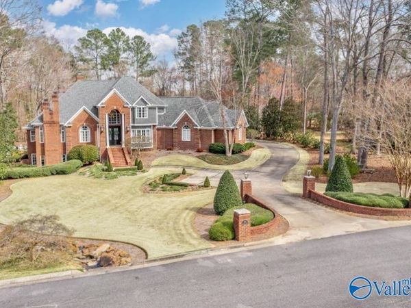 534 River Ridge Road, Gadsden, AL 35904