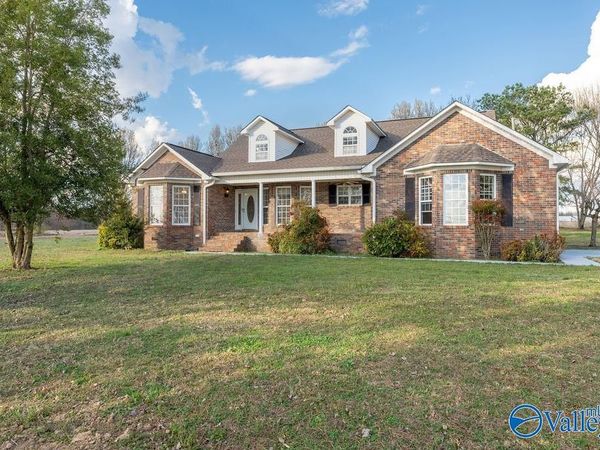 3592 Al Highway 35, Section, AL 35771