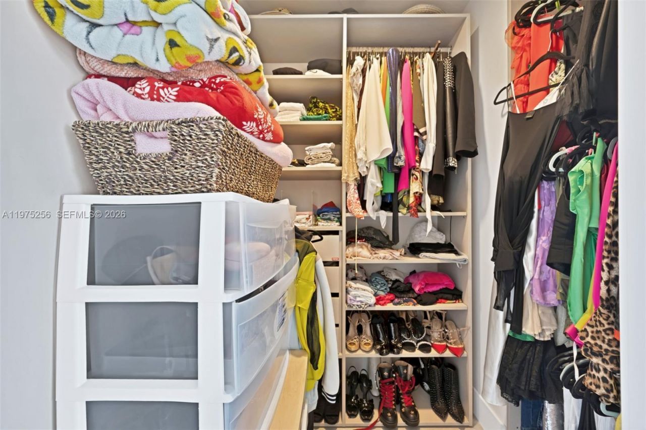 2535 NE 193rd St , Unit 3209, Miami, FL 33180 Photo