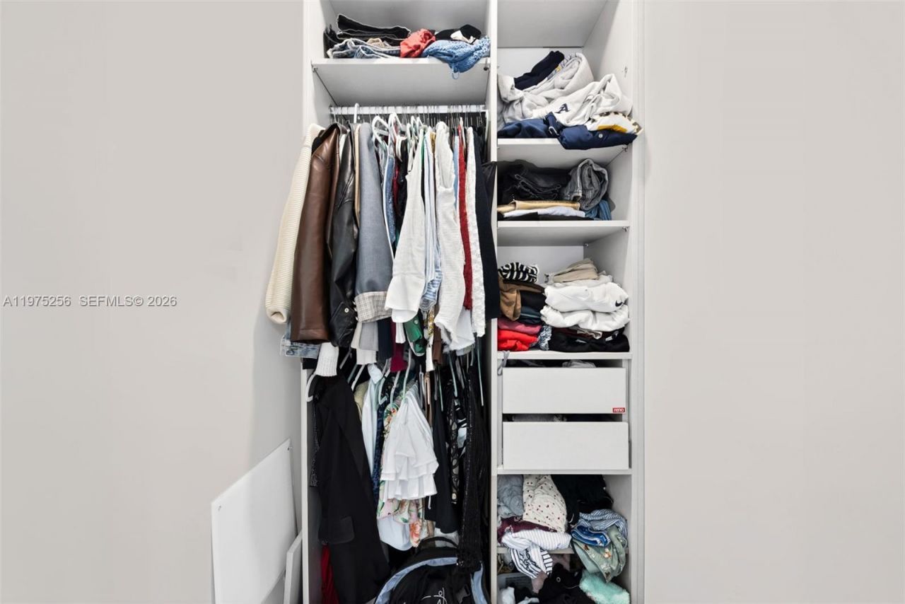 2535 NE 193rd St , Unit 3209, Miami, FL 33180 Photo