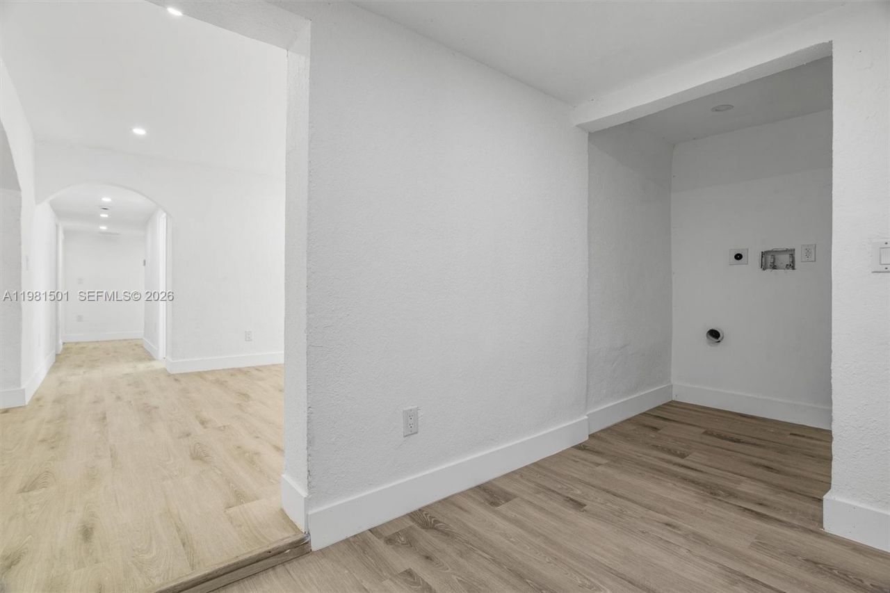 1601 NW 50th St , Miami, FL 33142 Photo